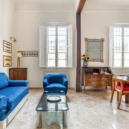Bright Apartment With Private Garden And Balcony Florence Exterior photo