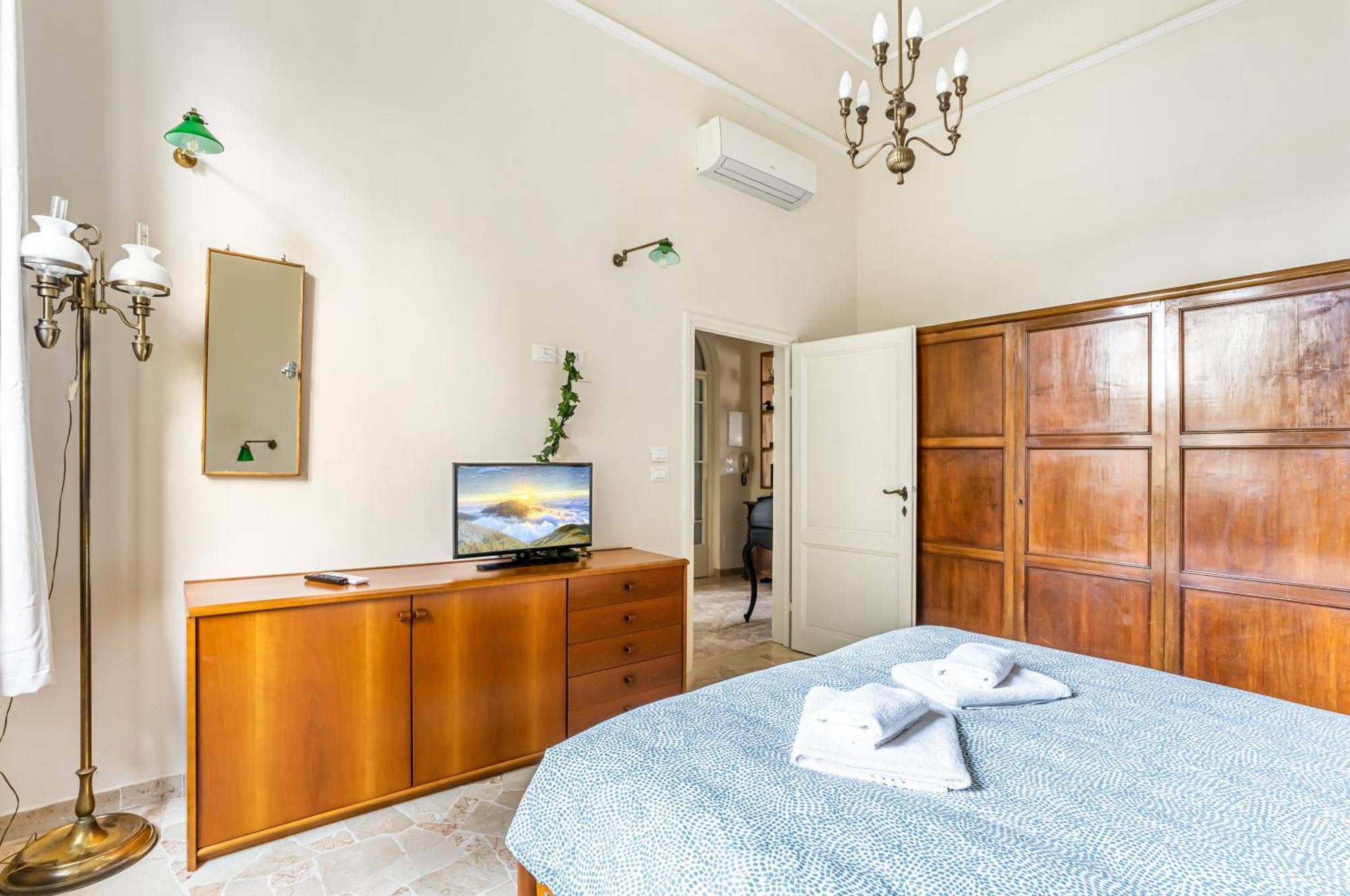 Bright Apartment With Private Garden And Balcony Florence Exterior photo